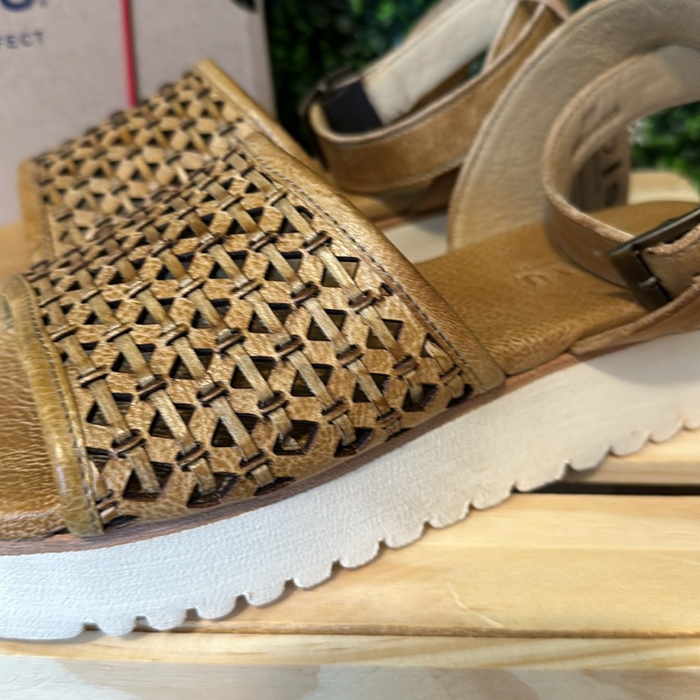 Bed Stu Brisa Platform Sandals - Picture 4 of 8